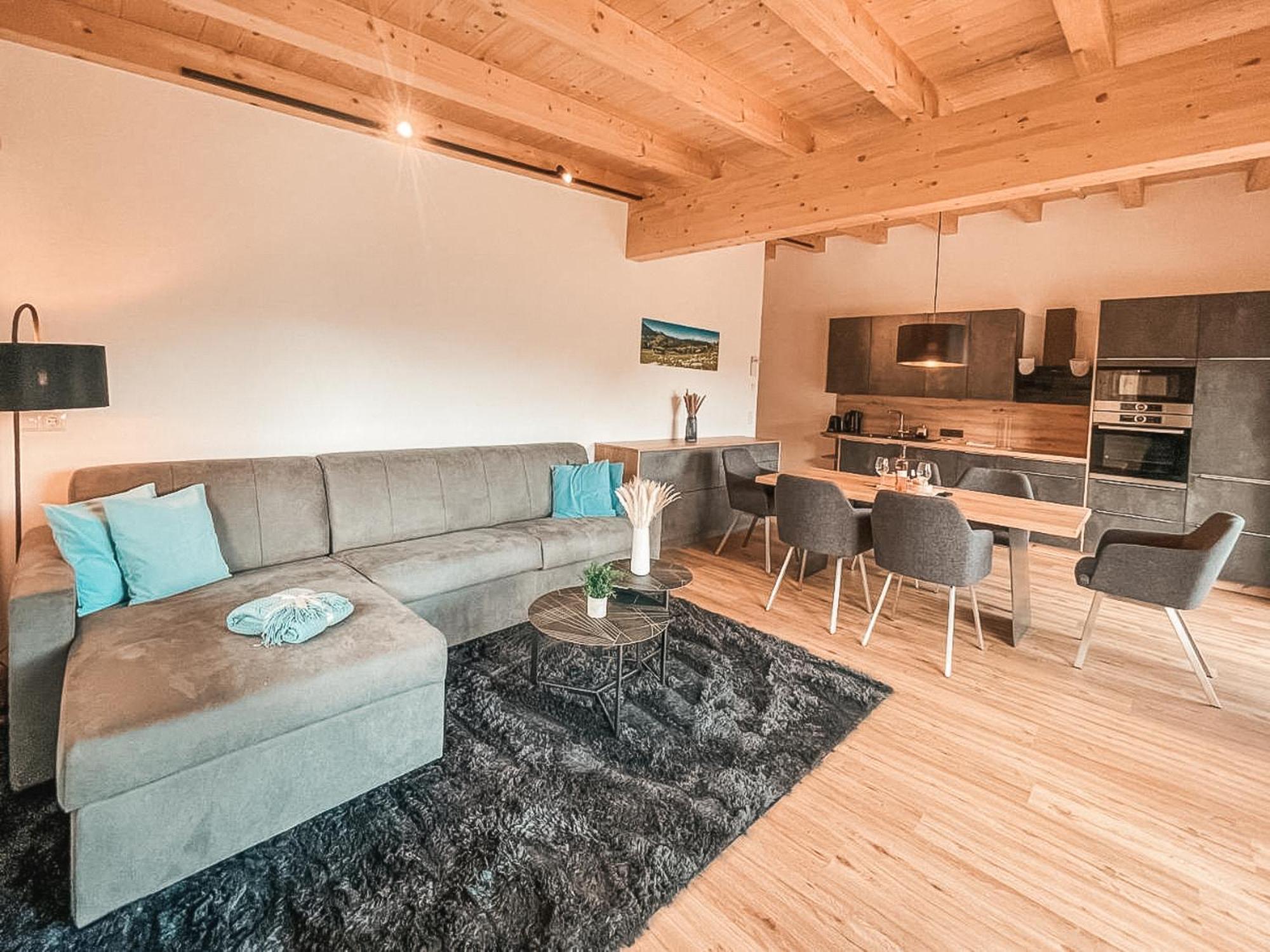 Zillerheart - Balcony Und Car Park By Alpenluxus Appartements Fuegen Exterior photo